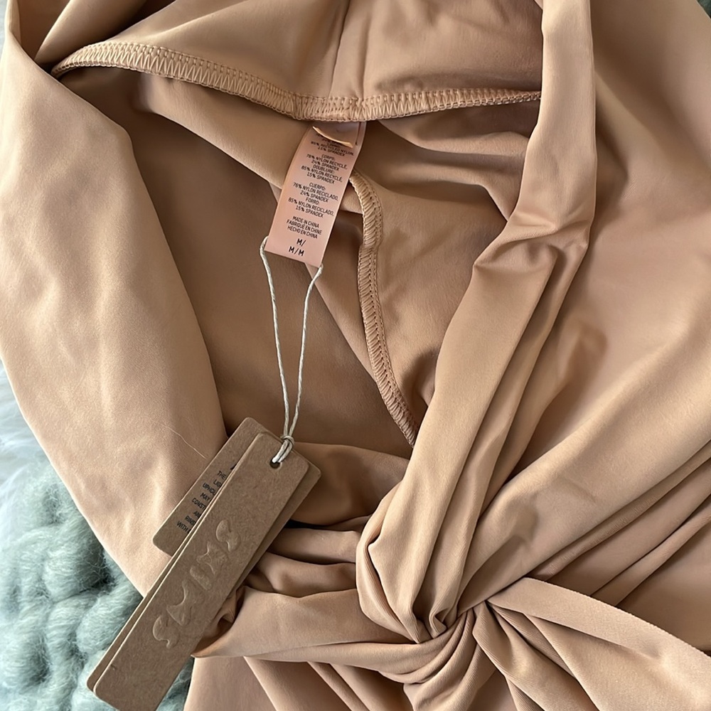 SKIMS NWT Signature Swim Sarong Skirt size M ~ Ochre color 🧡 - Picture 3 of 9